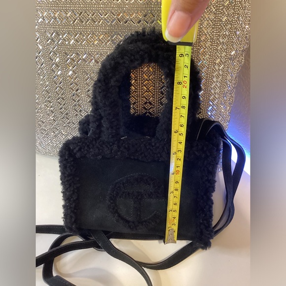 Ugg x Telfar mini purse - Picture 10 of 10